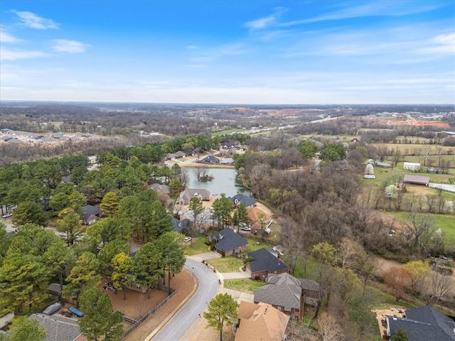 2427 Summer Oak Street, Springdale, AR 72762