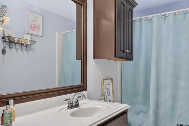 2311 Deanna Ave., Mount Pleasant, TX 75455