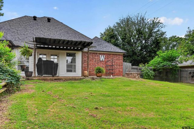 2311 Deanna Ave., Mount Pleasant, TX 75455