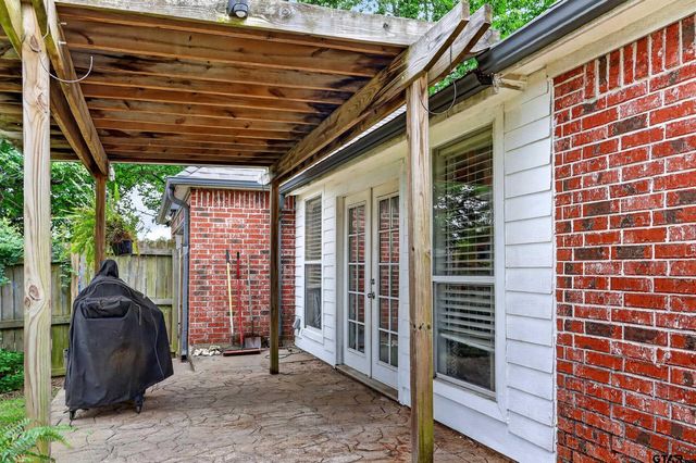 2311 Deanna Ave., Mount Pleasant, TX 75455