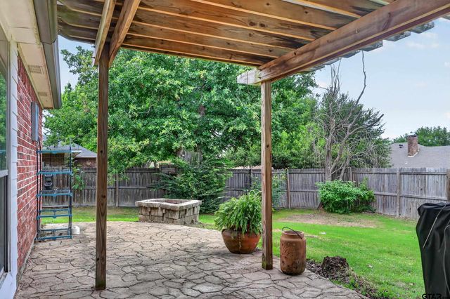 2311 Deanna Ave., Mount Pleasant, TX 75455