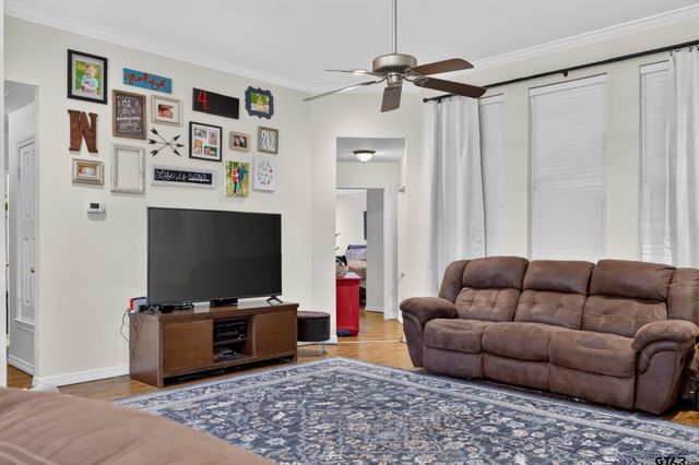 2311 Deanna Ave., Mount Pleasant, TX 75455
