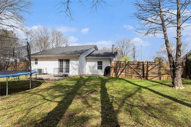 1005 Erwin Hill Church Rd SE, Calhoun, GA 30701