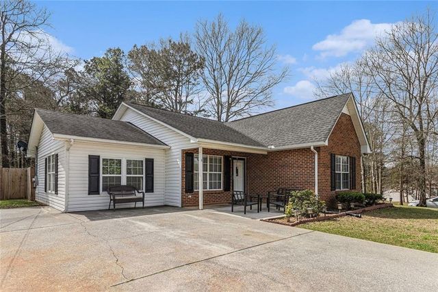 1005 Erwin Hill Church Rd SE, Calhoun, GA 30701