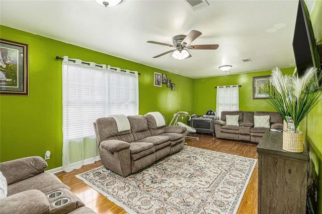 1005 Erwin Hill Church Rd SE, Calhoun, GA 30701