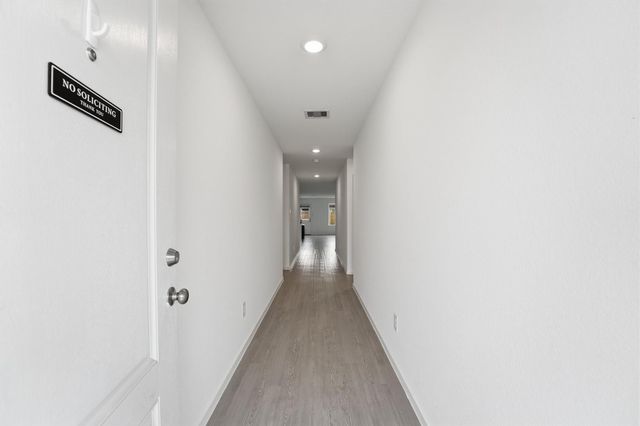 9311 Coral Trout Way, Baytown, TX 77521