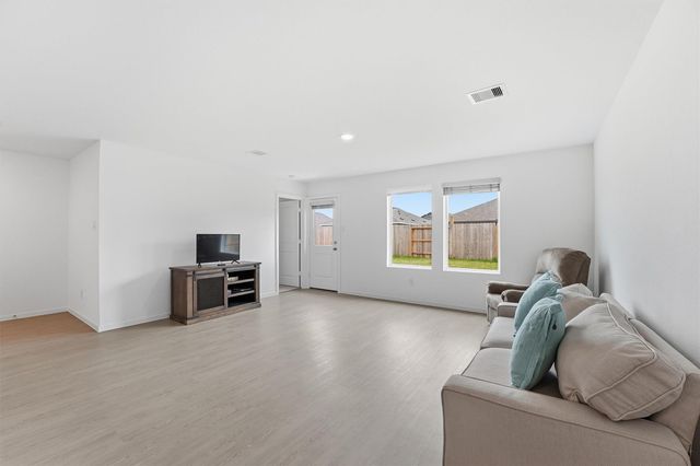 9311 Coral Trout Way, Baytown, TX 77521