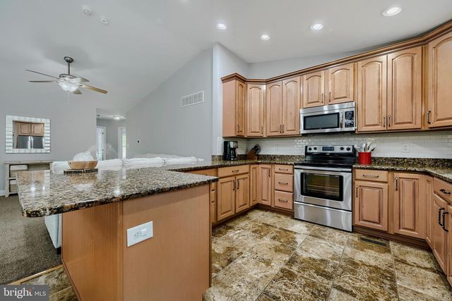 8105 BEVERLY RD, Severn, MD 21144