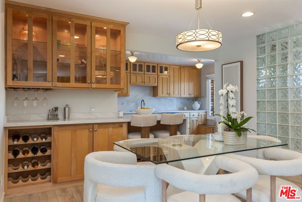 Image 15 of property listing at 7537 Quimby Avenue, West Hills, CA 91307
