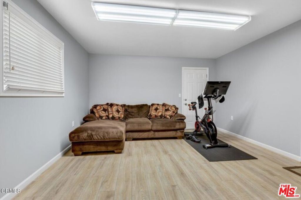 Image 47 of property listing at 7537 Quimby Avenue, West Hills, CA 91307