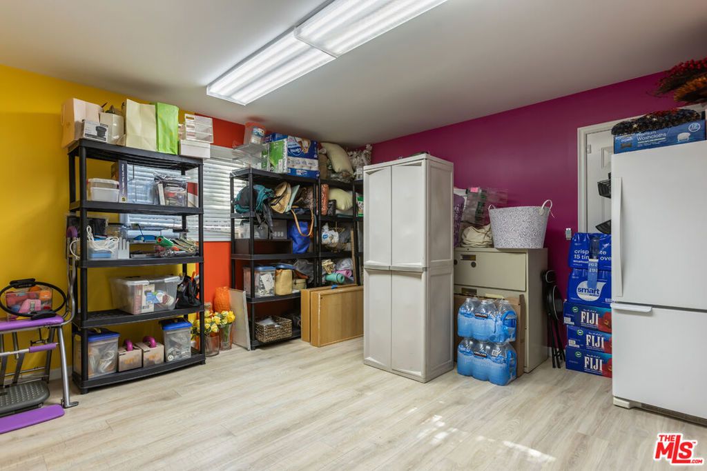 Image 49 of property listing at 7537 Quimby Avenue, West Hills, CA 91307