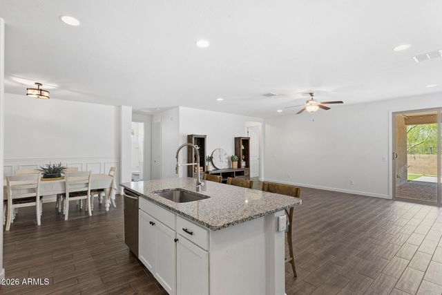 13642 W DESERT MOON Way, Peoria, AZ 85383