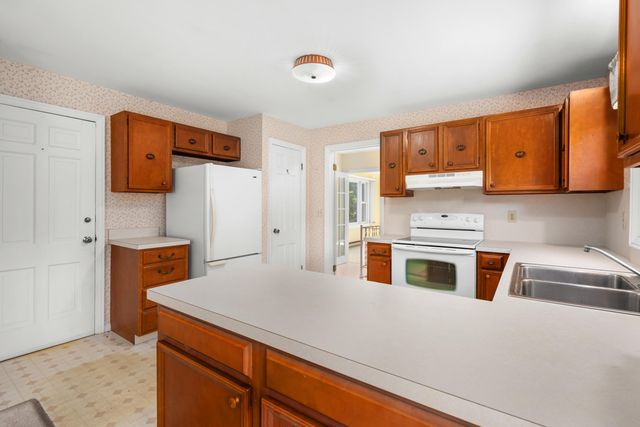 800 Riverview Drive, Chatham, MA 02633