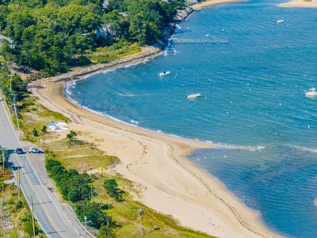 800 Riverview Drive, Chatham, MA 02633