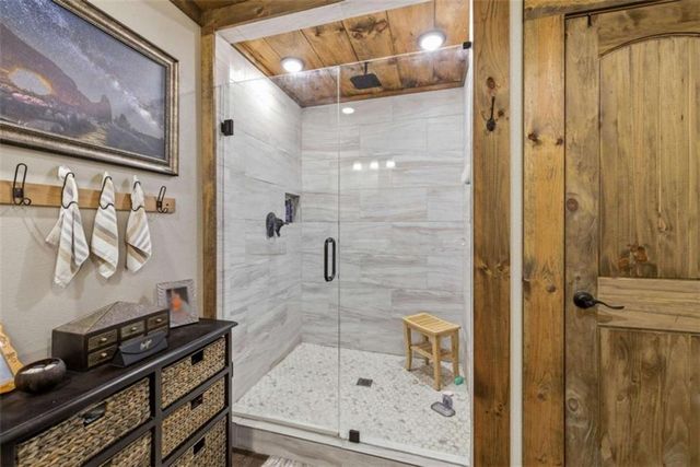 137 Thornwood Lane, Ellijay, GA 30540