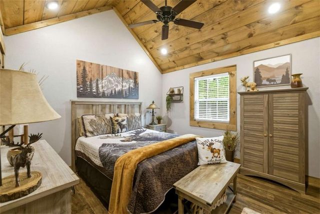 137 Thornwood Lane, Ellijay, GA 30540