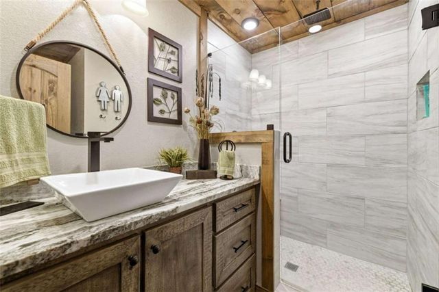137 Thornwood Lane, Ellijay, GA 30540
