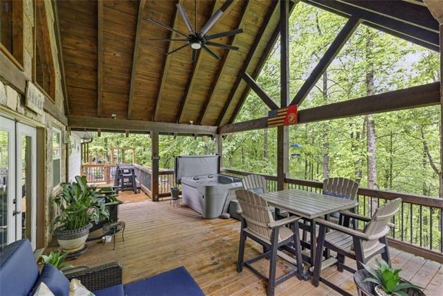 137 Thornwood Lane, Ellijay, GA 30540