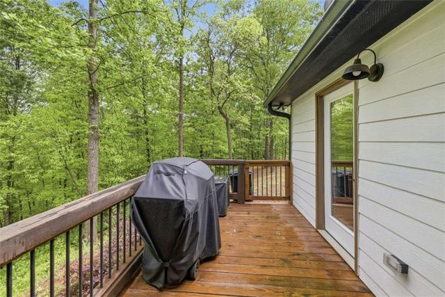 137 Thornwood Lane, Ellijay, GA 30540