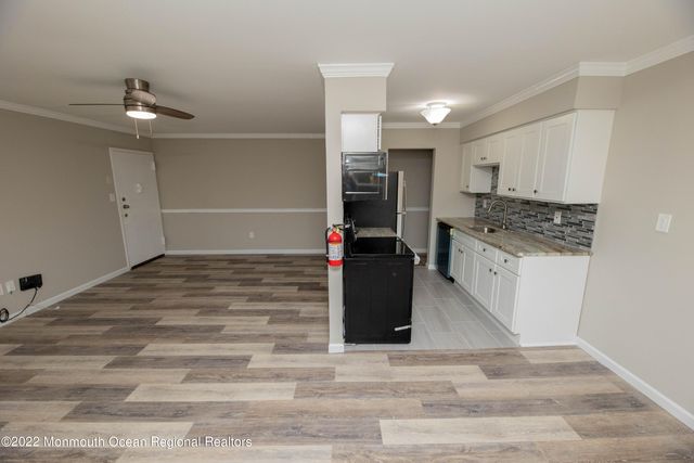 110 Stonehurst Boulevard H, Freehold, NJ 07728