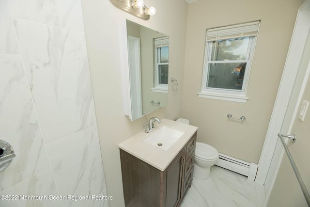110 Stonehurst Boulevard H, Freehold, NJ 07728