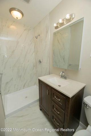 110 Stonehurst Boulevard H, Freehold, NJ 07728
