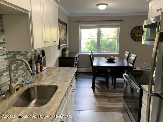 110 Stonehurst Boulevard H, Freehold, NJ 07728