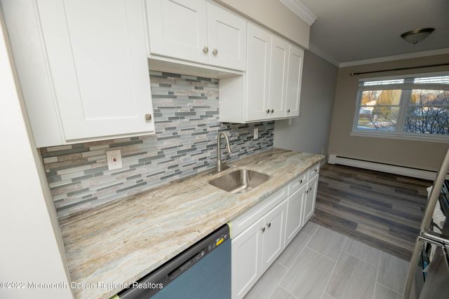 110 Stonehurst Boulevard H, Freehold, NJ 07728