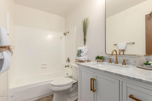 2313 E EL PARQUE Drive, Tempe, AZ 85282