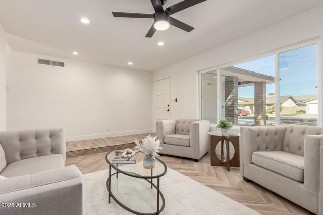 2313 E EL PARQUE Drive, Tempe, AZ 85282