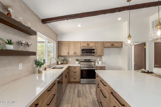 2313 E EL PARQUE Drive, Tempe, AZ 85282