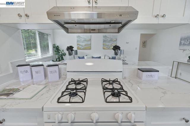 2204 2204 Segundo Ct 4, Pleasanton, CA 94588