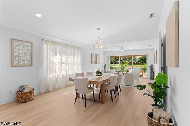 3149 Andorra CT, Naples, FL 34109