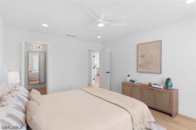 3149 Andorra CT, Naples, FL 34109