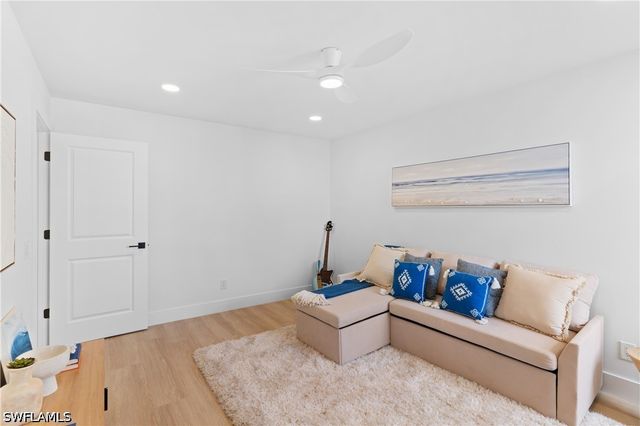 3149 Andorra CT, Naples, FL 34109