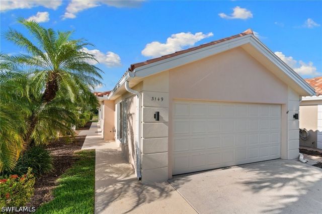 3149 Andorra CT, Naples, FL 34109