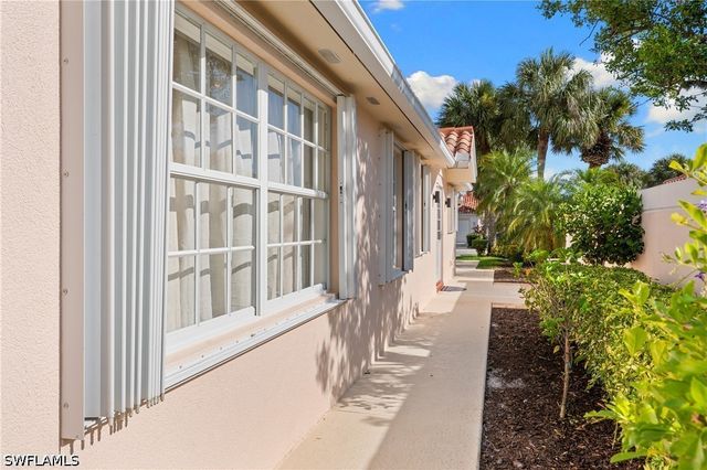 3149 Andorra CT, Naples, FL 34109