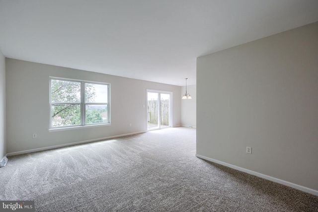 212 EAGLE DR, Ephrata, PA 17522