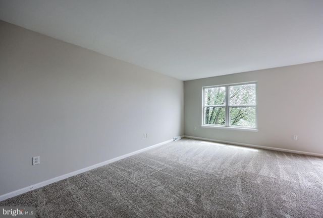 212 EAGLE DR, Ephrata, PA 17522