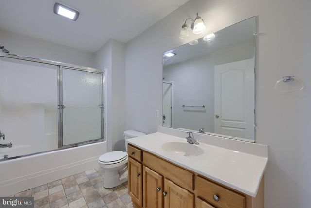212 EAGLE DR, Ephrata, PA 17522