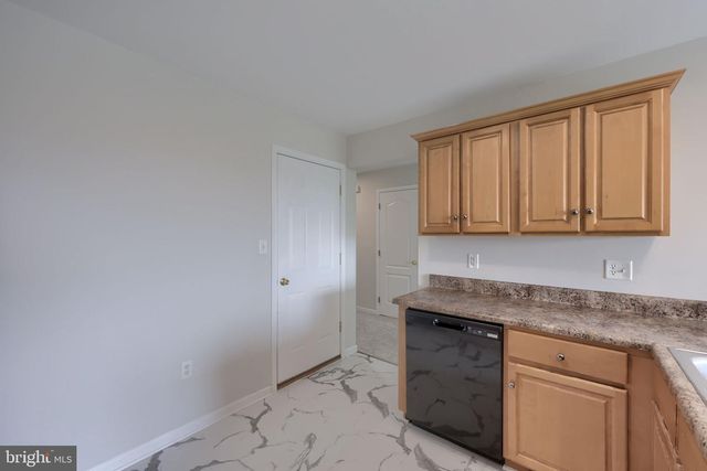 212 EAGLE DR, Ephrata, PA 17522