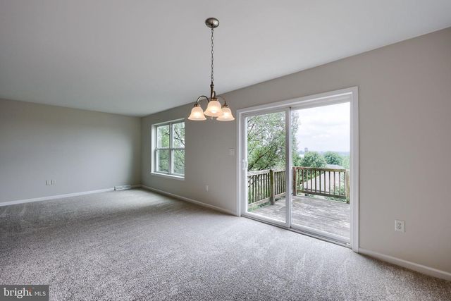 212 EAGLE DR, Ephrata, PA 17522
