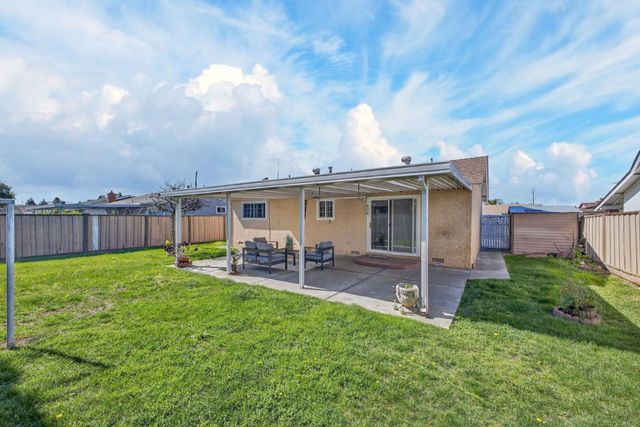 1880 Dove Way, Hayward, CA 94545