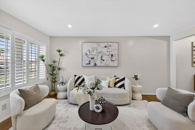 1880 Dove Way, Hayward, CA 94545