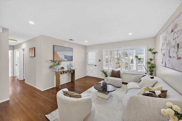 1880 Dove Way, Hayward, CA 94545