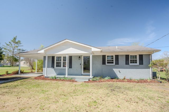 705 N Military St, Loretto, TN 38469