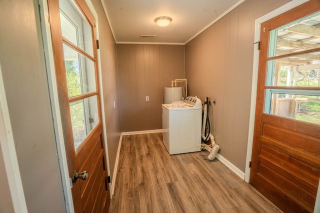 705 N Military St, Loretto, TN 38469