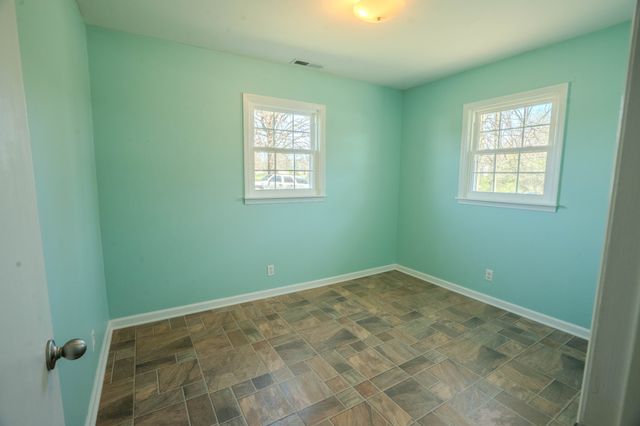 705 N Military St, Loretto, TN 38469