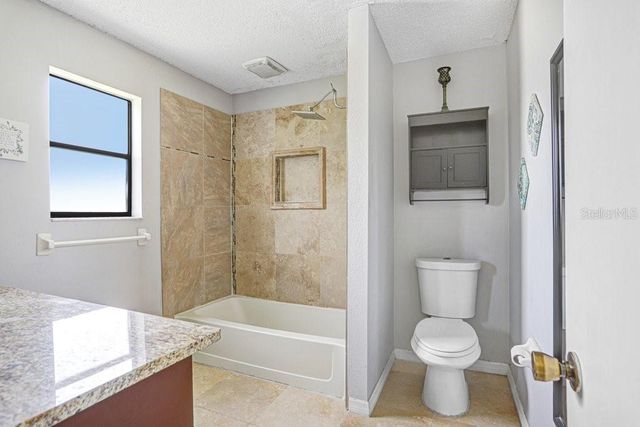 2030 CASCADES BOULEVARD 302, Kissimmee, FL 34741