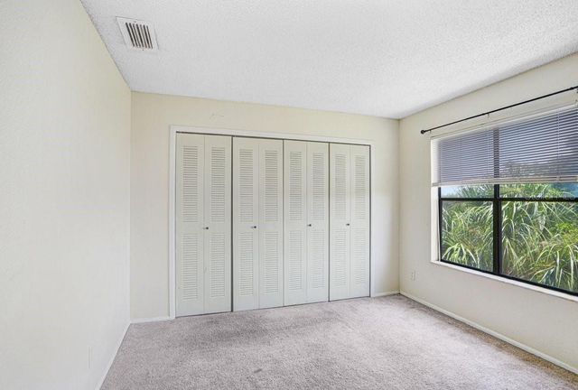 2030 CASCADES BOULEVARD 302, Kissimmee, FL 34741
